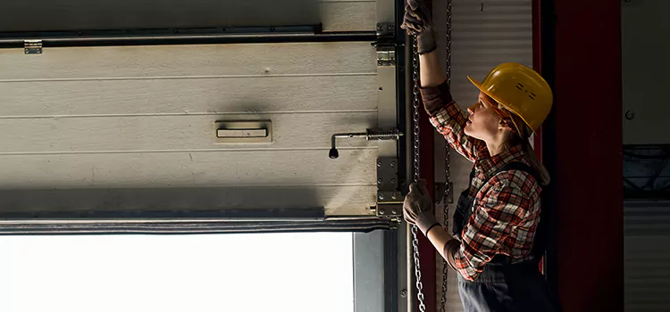Addressing Common Garage Door Stoppage Issues in Oak Forest, IL