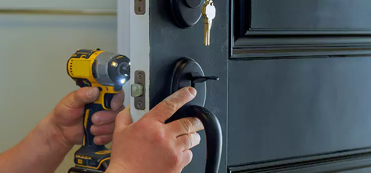 Commercial Door Lock Installation Oak Forest