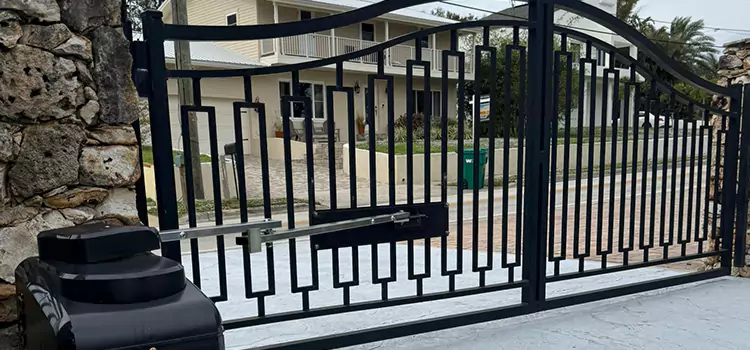 Swing Gate Opener with Keypad Oak Forest