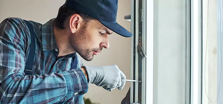 Emergency Response for Latch Issues Oak Forest